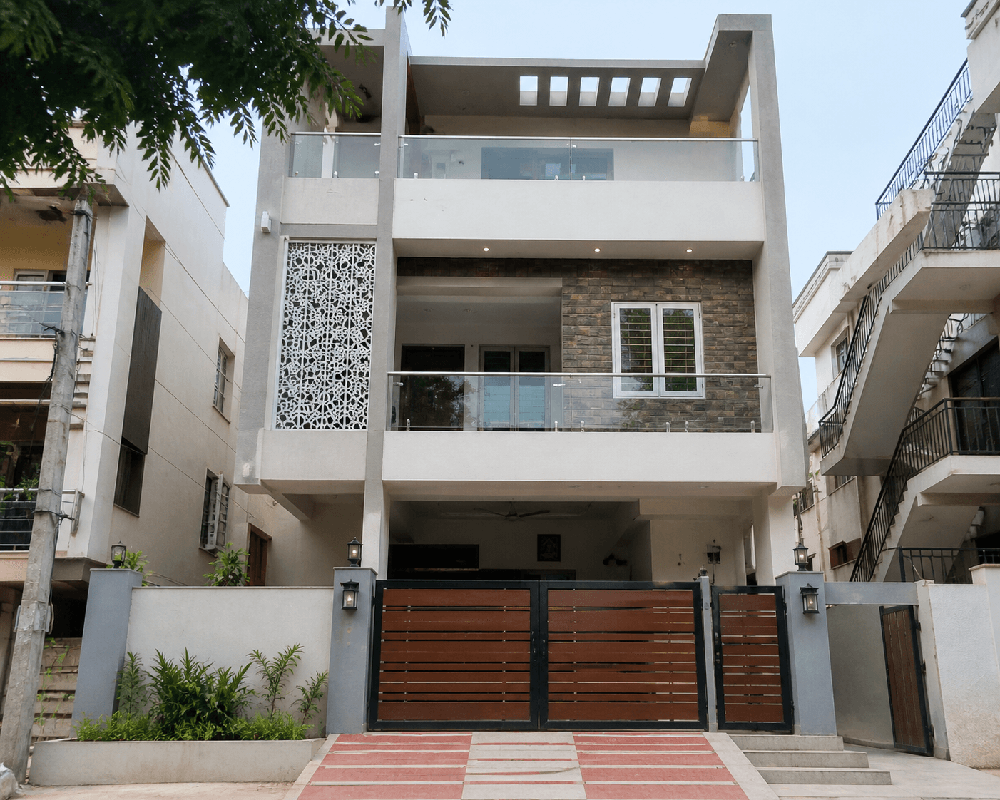 Independent House for Sale in Padmanabhanagar modern residential house with west-facing plot and north-facing entrance

